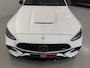 Mercedes-Benz C-klasse AMG 63 S E Performance PANO/TREKHAAK/BURMESTER/ACHTERAS-BESTURING/VENTILATIE+MEMORY/360CAMERA/20"AMG/LASER/ACC/OPALITHWEISS METALLIC/AUTO VERKEERT IN ABSOLUTE NIEUWSTAAT/BTW-AUTO