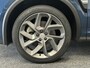 Lynk & Co 01 1.5 MY 2023 ZWARTE HEMEL GREY LINE PREMIUM 360 CAMERA ADAPTIVE CRUISE CONTROL PANORAMA SCHUIF/KANTELDAK APPLE CARPLAY/ANDROID RIJSTROOKSENSOREN ZEER MOOI !!