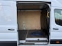 Ford E-Transit 68kWh 184PK L4H3 317km WLTP 95.3% (SOH) BEV Snelladen Carplay Climate control Cruise control Navigatie 360° Camera Stoelverwarming Parkeersensoren v+a