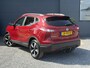 Nissan Qashqai 1.2 N-Connecta 360°Camera,Pano,Trekhaak,Navi,Clima,Cruise,Pdc V+A,Lm velgen,6 Bak,Dakrails,N.A.P,115pk,Apk tot 11-2026