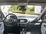Renault Twingo Z.E. R80 E-Tech Techno 22 kWh | SoH waarde 98% | Eerste eigenaar | Nederlandse auto | Dealeronderhouden | Prachtige Kleur Rouge Flamme | Luxe Techno uitvoering | Climate control | R-Link navigatiesysteem | Unieke km-stand!! |