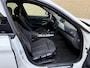 BMW 3-Serie Gran Turismo GT 320i Business | M-sport | Sportstoelen | Navigatie | Parkeersenor | Climate control | Cruise control | 18 inch velgen | Elektrische achterklep | Origineel Nederlandse auto!
