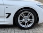 BMW 3-Serie Gran Turismo GT 320i Business | M-sport | Sportstoelen | Navigatie | Parkeersenor | Climate control | Cruise control | 18 inch velgen | Elektrische achterklep | Origineel Nederlandse auto!
