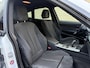 BMW 3-Serie Gran Turismo GT 320i Business | M-sport | Sportstoelen | Navigatie | Parkeersenor | Climate control | Cruise control | 18 inch velgen | Elektrische achterklep | Origineel Nederlandse auto!