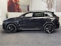 Lynk & Co 01 1.5 BLACK LINE PREMIUM ZWARTE HEMEL 360 CAMERA ADAPTIVE CRUISE CONTROL PANORAMA SCHUIF/KANTELDAK APPLE CARPLAY/ANDROID RIJSTROOKSENSOREN ZEER MOOI !!