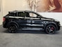 Lynk & Co 01 1.5 MY23 BLACK LINE PREMIUM RODE REMKLAUWEN ZWARTE HEMEL 360 CAMERA ADAPTIVE CRUISE CONTROL PANORAMA SCHUIF/KANTELDAK APPLE CARPLAY/ANDROID ZEER MOOI !!
