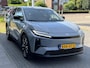 Toyota C-HR / C-HR+ 77 kWh First Edition | 20 inch velgen, Elektrische achterklep, Dodehoekherkenning, Parkeersensoren