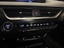 Lexus UX 250h Luxury Line | Stoelverwarming | Carplay | Adaptive Cruise |