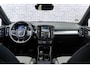 Volvo XC40 2.0 B3 Plus Black Edition | Google | Stuur-/Stoelverwarming | Pixel LED Koplampen | 360 Camera | Adaptieve Cruise | Getint Glas | BLIS | 20" LM
