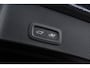 Volvo XC40 2.0 B3 Plus Black Edition | Google | Stuur-/Stoelverwarming | Pixel LED Koplampen | 360 Camera | Adaptieve Cruise | Getint Glas | BLIS | 20" LM