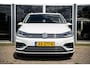 Volkswagen Touran 1.5 TSi 150 pk Highline Business R-line 7p | Keyless | Full LED | Camera | Stoelverwarming