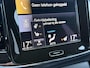 Volvo XC40 T5 Recharge R-Design | Trekhaak semi elektrisch wegklapbaar | Lederen bekleding | Adaptieve Cruise Control met Pilot Assist | Verwarmbare voorruit | Harman Kardon | 19 inch lichtmetalen velgen | Verwarmbare voorstoelen & stuurwiel | Elektrisch verstelbare voorstoelen