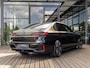 BMW i7 xDrive60 106 kWh | SOH 95% | M-SPORT | BMW INDIVIDUAL TWO TONE OXIDGRAU/BLACK | REAR SEAT ENTERTAINMENT EXPERIENCE | SKYLOUNGE PANORAMA | BOWERS & WILKINS | STOELMASSAGE VOOR EN ACHTER | STOELVENTILATIE | THEATRE SCREEN |