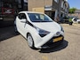 Toyota Aygo 1.0 VVT-i x-play limited Airco/ Apple carplay/ Camera/ LED