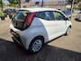 Toyota Aygo 1.0 VVT-i x-play limited Airco/ Apple carplay/ Camera/ LED