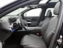Mercedes-Benz E-klasse Estate 300 e Business Solution AMG | Premium pakket | Winterpakket | Nightpakket | Leder pakket | Trekhaak | Panoramaschuifdak | 20-inch multispaaks AMG velgen | 360° camera | GUARD 360° | Burmester® 4D surround sound system |