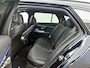 Mercedes-Benz E-klasse Estate 300 e Business Solution AMG | Premium pakket | Winterpakket | Nightpakket | Leder pakket | Trekhaak | Panoramaschuifdak | 20-inch multispaaks AMG velgen | 360° camera | GUARD 360° | Burmester® 4D surround sound system |