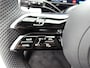 Mercedes-Benz E-klasse Estate 300 e Business Solution AMG | Premium pakket | Winterpakket | Nightpakket | Leder pakket | Trekhaak | Panoramaschuifdak | 20-inch multispaaks AMG velgen | 360° camera | GUARD 360° | Burmester® 4D surround sound system |