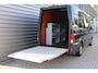 Volkswagen Crafter 2.0 TDI 140pk AUT. L3H3 | Laadklep | Airco | Bijr.bank | Navigatie