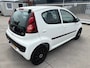 Peugeot 107 1.0 Active Airco Automaat F1 Carplay Navi BT AUX