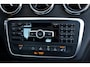Mercedes-Benz A-klasse 180 Urban Automaat | Sportstoelen | Bi-xenon | Stoelverwarming