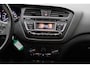 Hyundai i20 1.0 T-GDI Comfort 2016 | Airco | Stoelverwarming | Cruise Control | Goed Onderhouden | Regensensor | Elektrische Ramen | Parkeersensoren | Boekjes