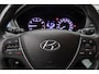 Hyundai i20 1.0 T-GDI Comfort 2016 | Airco | Stoelverwarming | Cruise Control | Goed Onderhouden | Regensensor | Elektrische Ramen | Parkeersensoren | Boekjes