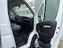 Peugeot Boxer 435 2.2 BlueHDi Bakwagen 750kg laadklep zijdeur Airco Telefoonverbinding Bluetooth bakwagen verhuiswagen Meubelbak euro 6
