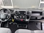 Peugeot Boxer 435 2.2 BlueHDi Bakwagen 750kg laadklep zijdeur Airco Telefoonverbinding Bluetooth bakwagen verhuiswagen Meubelbak euro 6