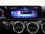 Mercedes-Benz A-klasse 180 Business Solution AMG | Night | Panoramadak | Multibeam | Widescreen | Achteruitrijcamera | Sfeerverlichting | Stoelverwarming |