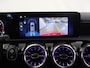 Mercedes-Benz A-klasse 180 Business Solution AMG | Night | Panoramadak | Multibeam | Widescreen | Achteruitrijcamera | Sfeerverlichting | Stoelverwarming |