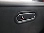 Mercedes-Benz A-klasse 180 Business Solution AMG | Night | Panoramadak | Multibeam | Widescreen | Achteruitrijcamera | Sfeerverlichting | Stoelverwarming |