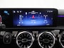 Mercedes-Benz A-klasse 180 Business Solution AMG | Night | Panoramadak | Multibeam | Widescreen | Achteruitrijcamera | Sfeerverlichting | Stoelverwarming |