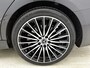 Mercedes-Benz C-klasse Estate 300 e 140 Years Edition | Comfortpakket Plus | Parkeerpakket met 360°-camera | Nightpakket | Trekhaak | Panoramaschuifdak | Middenconsole metaalstructuur | GUARD 360° Plus | 19" multispaaks lichtmetalen AMG-velgen |