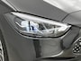 Mercedes-Benz C-klasse Estate 300 e 140 Years Edition | Comfortpakket Plus | Parkeerpakket met 360°-camera | Nightpakket | Trekhaak | Panoramaschuifdak | Middenconsole metaalstructuur | GUARD 360° Plus | 19" multispaaks lichtmetalen AMG-velgen |