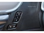 Volvo V90 T6 Recharge AWD Plus Bright - Panorama/schuifdak - IntelliSafe Assist & Surround - 360º Camera - Harman/Kardon audio - Adaptieve LED koplampen - Verwarmde voorstoelen, stuur & achterbank - Parkeersensoren voor & achter - Elektr. bedienb. voorstoelen met geheugen - Extra getint glas - 19' LMV