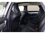 Volvo V90 T6 Recharge AWD Plus Bright - Panorama/schuifdak - IntelliSafe Assist & Surround - 360º Camera - Harman/Kardon audio - Adaptieve LED koplampen - Verwarmde voorstoelen, stuur & achterbank - Parkeersensoren voor & achter - Elektr. bedienb. voorstoelen met geheugen - Extra getint glas - 19' LMV