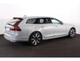 Volvo V90 T6 Recharge AWD Plus Bright - Panorama/schuifdak - IntelliSafe Assist & Surround - 360º Camera - Harman/Kardon audio - Adaptieve LED koplampen - Verwarmde voorstoelen, stuur & achterbank - Parkeersensoren voor & achter - Elektr. bedienb. voorstoelen met geheugen - Extra getint glas - 19' LMV