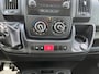 Peugeot Boxer 435 2.2 BlueHDi 165pk Bakwagen 750kg laadklep zijdeur Airco Telefoonverbinding Bluetooth bakwagen verhuiswagen Meubelbak euro 6