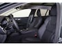 Volvo V60 T6 Recharge AWD Plus Dark - Panorama/schuifdak - IntelliSafe Assist & Surround - 360º Camera - Harman/Kardon audio - Verwarmde voorstoelen, stuur & achterbank - Parkeersensoren voor & achter - Elektr. bedienb. voorstoelen met geheugen - Head up display - Extra getint glas - 19' LMV