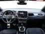 Volkswagen T-Roc 1.5 TSI R-Line | Trekhaak afneembaar | LED+ | Camera | Ergo bestuurdersstoel | Stoelverwarming |