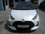 Toyota Yaris Hybrid Black & White 14.790 km