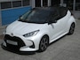 Toyota Yaris Hybrid Black & White 14.790 km