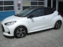 Toyota Yaris Hybrid Black & White 14.790 km