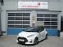 Toyota Yaris Hybrid Black & White 14.790 km