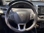 Peugeot 2008 1.2 PureTech Allure - Panorama dak I Airco I Led / Xenon I PDC I Trekhaak I Dealer onderhouden