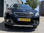 Peugeot 2008 1.2 PureTech Allure - Panorama dak I Airco I Led / Xenon I PDC I Trekhaak I Dealer onderhouden