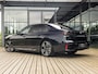 BMW i7 xDrive60 106 kWh | SOH 93 % | M-SPORT | SKYLOUNGE PANORAMADAK | 21 INCH | AUTOMATIC DOORS | SOFTCLOSE | BOWERS & WILKINS | INTEGRAL ACTIVE STEERING | DRIVING ASSIST PLUS | STOELMASSAGE V+A | STOELVENTILATIE V+A | HEAD-UP | SOH 93% |