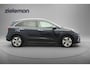 Kia Niro EV E-niro ExecutiveLine 64 kWh - Carplay, Camera, Leer, Memory, Trekhaak, Stoelverw.