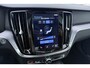 Volvo V60 T5 Momentum Pro | ACC | Panoramadak | Head-Up | Stoel+Stuurverwarming | Trekhaak | Camera